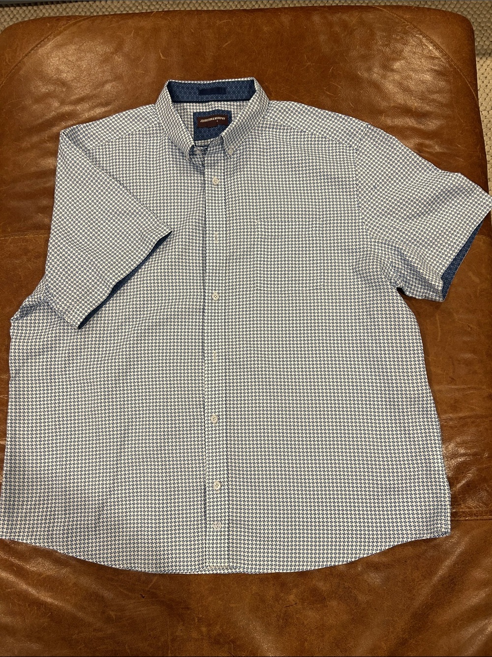 Johnston & Murphy Short-Sleeve Button-Down Shirt in Blue and White Micro-Check